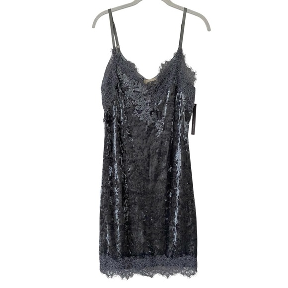 NWT Porridge x Anthropologie Tessie Grey
Velvet Lace Sequins Slip Dress S Party - Picture 2 of 16